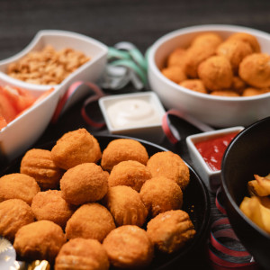 VALDOR Kolbászos-csípős sajtos minigolyó 500g