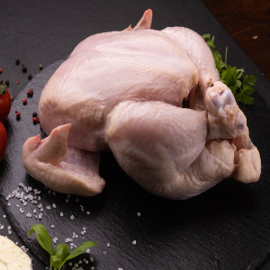 VALDOR Antibiotikummentes nevelésből származó egész csirke